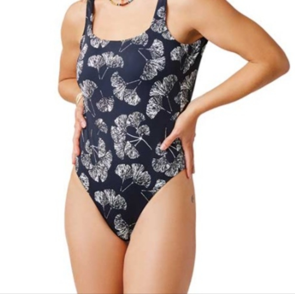 Carve Design One piece  black  Floral swim Piece NWT